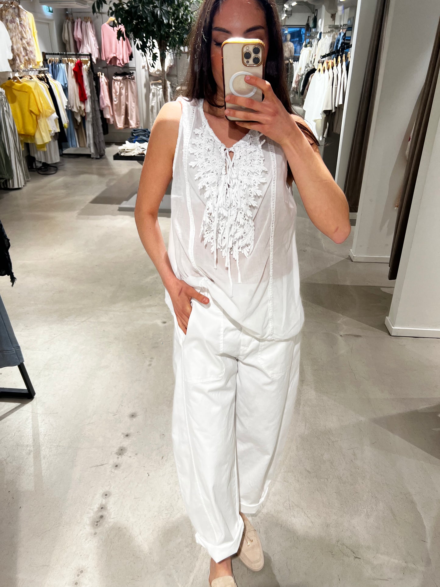 ELISE TOPP
