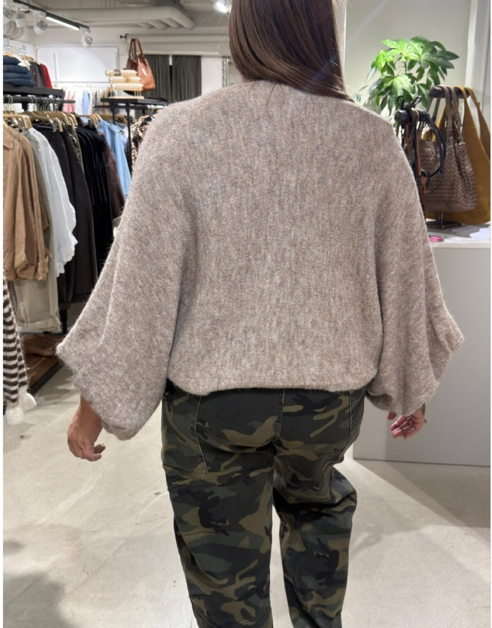 Frozy stickad beige