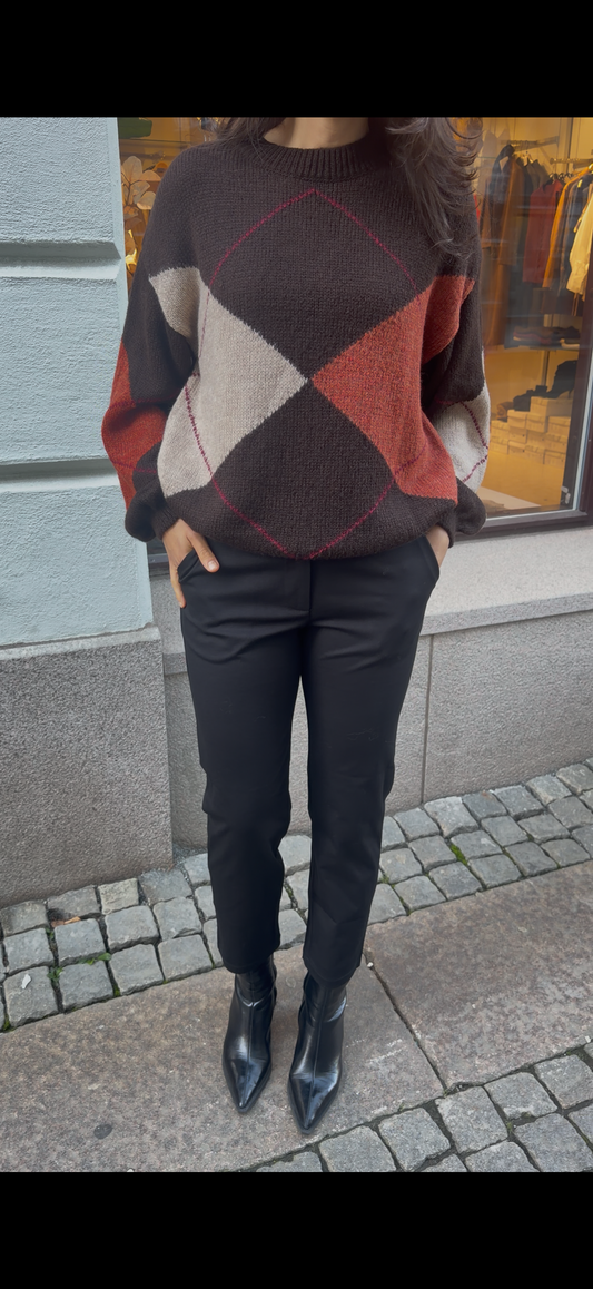 Nina Tröja brun