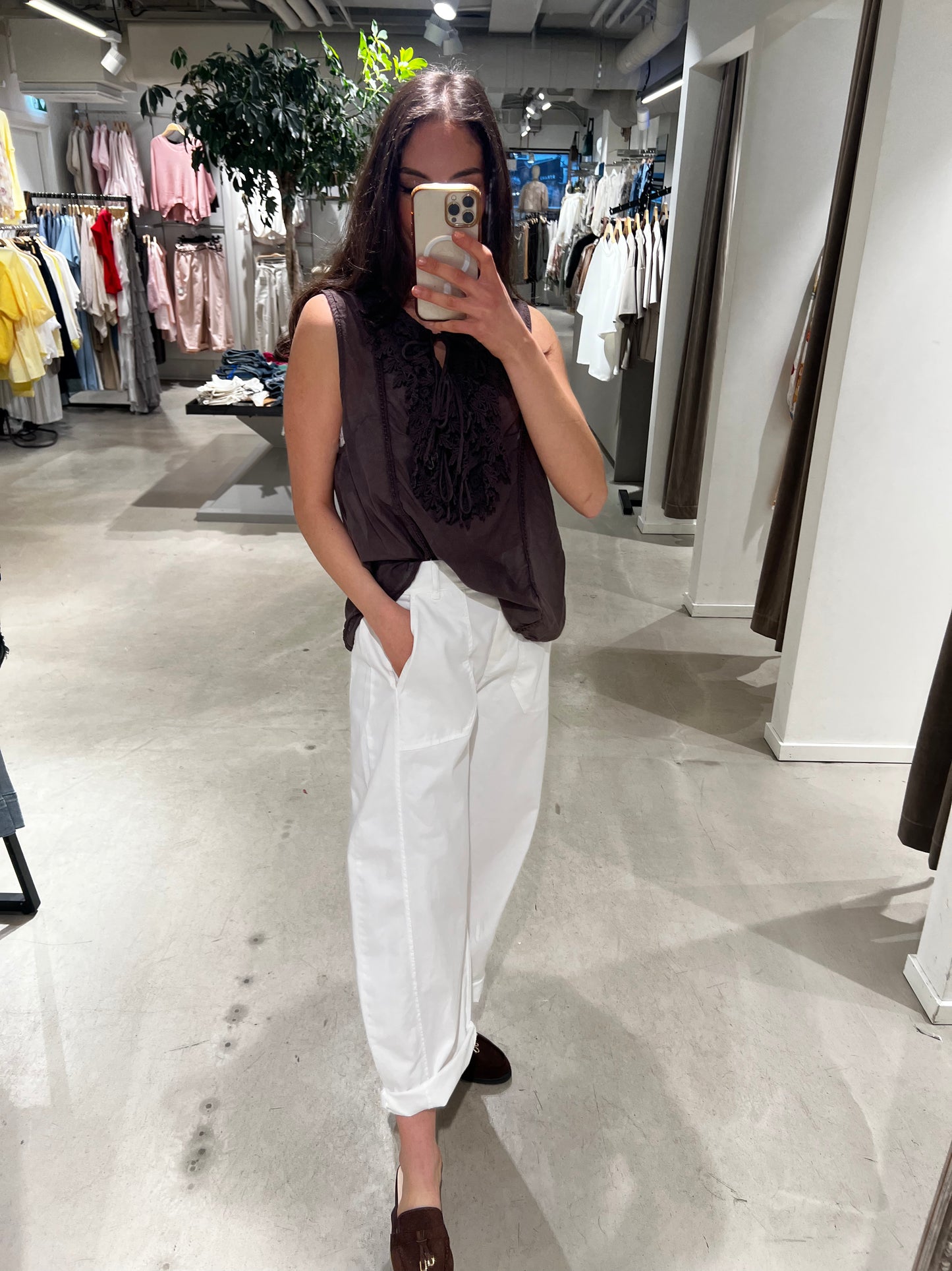 ELISE TOPP